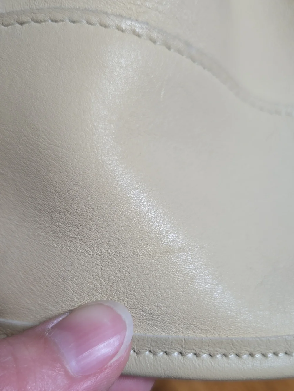 Vintage 90s Coach 9984 cream leather Bixby Sling crossbody backpack